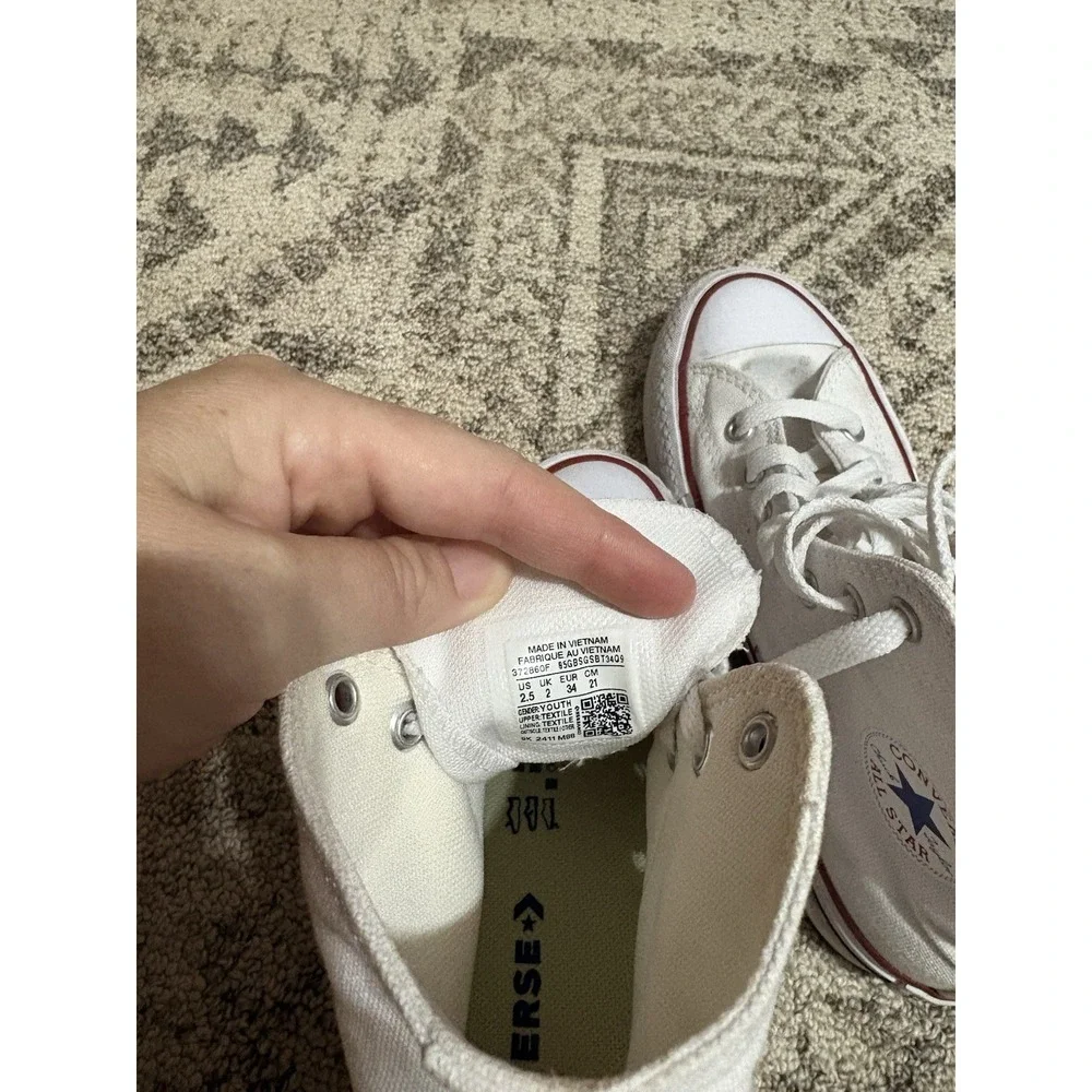 Girls High Top White Platform Converse Shoes Size 2.5